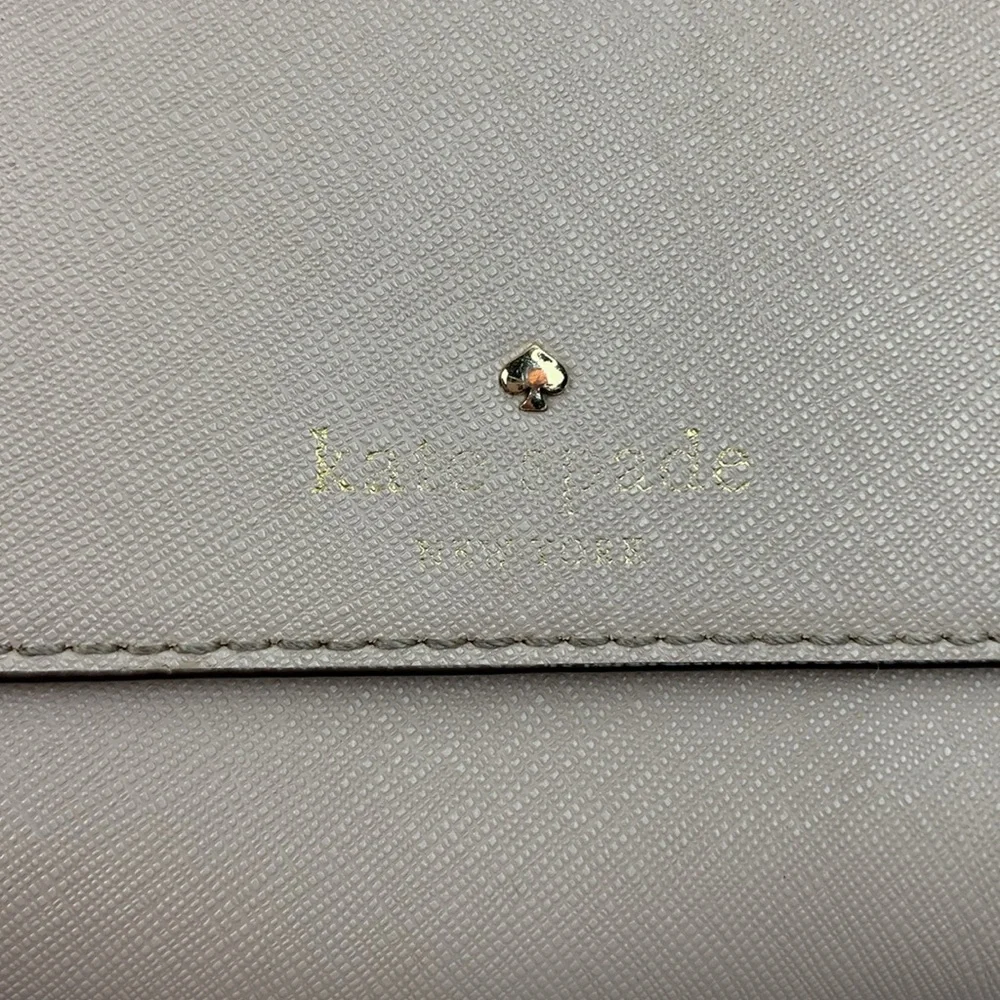 Kate Spade Creme Saffiano Leather Crossbody Bag Gold chain strap Flap snap close - Picture 4 of 15